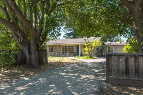 866 Echo Dr, Los Altos, CA 94024