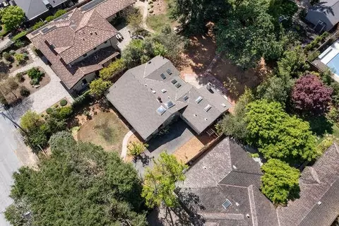 View/Area - 866 Echo Dr, Los Altos, CA 94024 photo 4 of 5