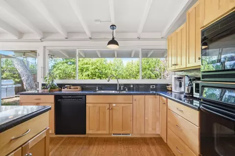 Kitchen - 206 Thompson Ave, Mountain View, CA 94043 photo 2 of 3