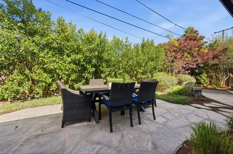 Exterior - 206 Thompson Ave, Mountain View, CA 94043 photo 14 of 16