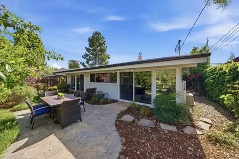 Exterior - 206 Thompson Ave, Mountain View, CA 94043 photo 10 of 16