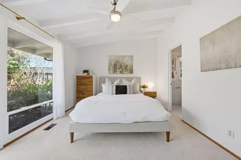 Bedroom - 206 Thompson Ave, Mountain View, CA 94043 photo 3 of 6