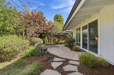 Exterior - 206 Thompson Ave, Mountain View, CA 94043 photo 13 of 16