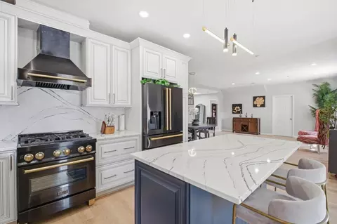 36985 Walnut St, Newark, CA 94560