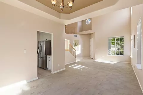 Living - 1536 Jackdow Ct, Gilroy, CA 95020 photo 2 of 6