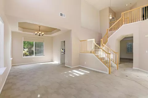 Living - 1536 Jackdow Ct, Gilroy, CA 95020 photo 1 of 6