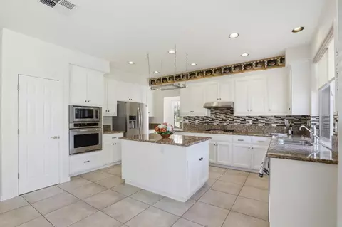 Kitchen - 1536 Jackdow Ct, Gilroy, CA 95020 photo 2 of 3
