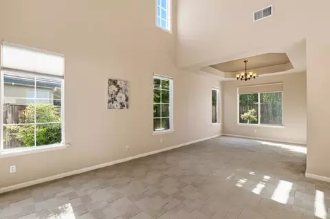 Living - 1536 Jackdow Ct, Gilroy, CA 95020 photo 3 of 6