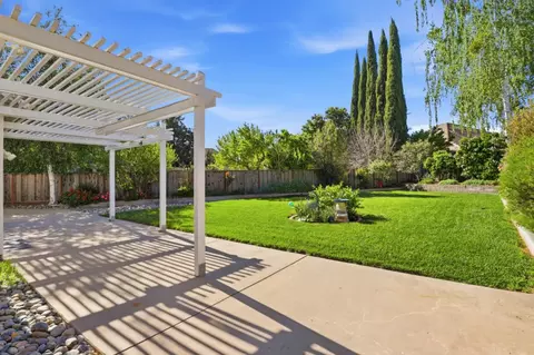 Exterior - 1536 Jackdow Ct, Gilroy, CA 95020 photo 5 of 15