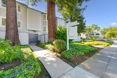 159 Centre St, Mountain View, CA 94041