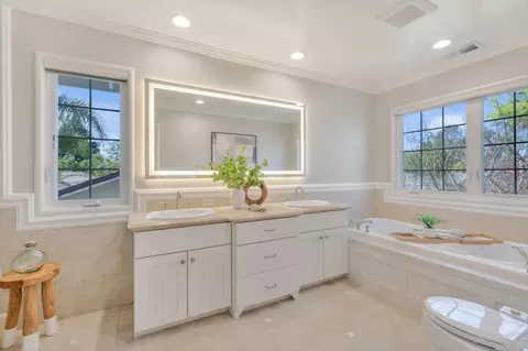 Bath - 1053 Tulane Dr, Mountain View, CA 94040 photo 3 of 5