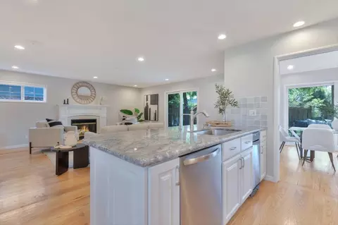 Kitchen - 1053 Tulane Dr, Mountain View, CA 94040 photo 3 of 3