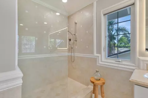 Bath - 1053 Tulane Dr, Mountain View, CA 94040 photo 4 of 5