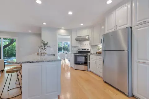 Kitchen - 1053 Tulane Dr, Mountain View, CA 94040 photo 2 of 3