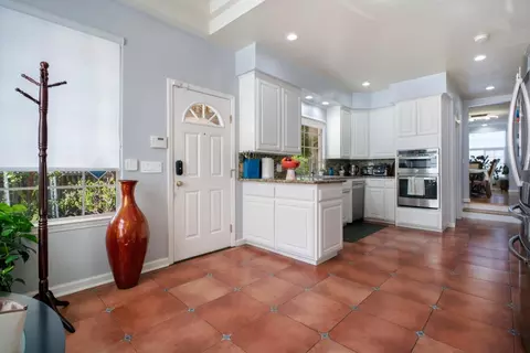 Entry Way - 44450 Cavisson Ct, Fremont, CA 94539 photo 7 of 10