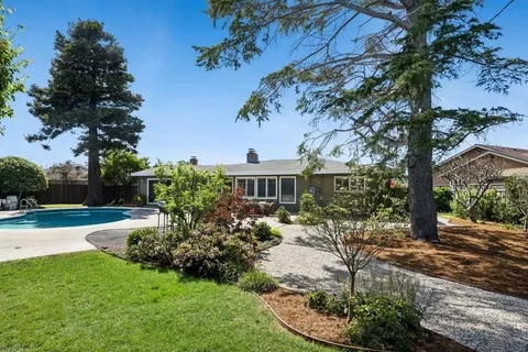 2315 Holland St, San Mateo, CA 94403