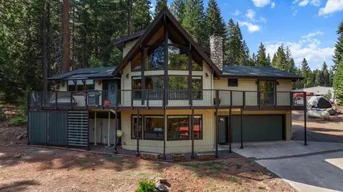 523 Peninsula Dr, Lake Almanor, CA 96137