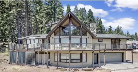 523 Peninsula Dr, Lake Almanor, CA 96137