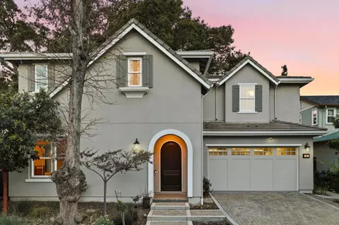 38 Liberty Hall Ln, Redwood City, CA 94062