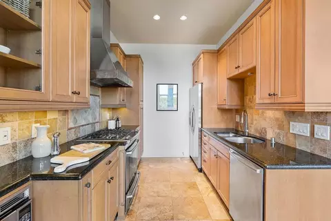 Kitchen - 2390 Hyde St 1a, San Francisco, CA 94109 photo 1 of 5