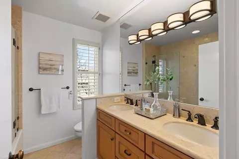 Bath - 2390 Hyde St 1a, San Francisco, CA 94109 photo 1 of 4