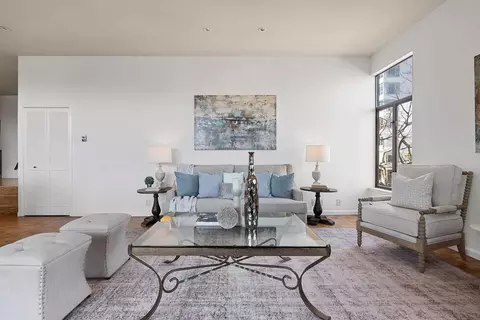 Living - 2390 Hyde St 1a, San Francisco, CA 94109 photo 2 of 4