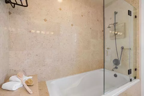 Bath - 2390 Hyde St 1a, San Francisco, CA 94109 photo 2 of 4