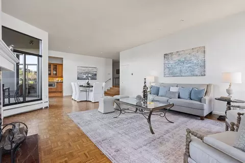 Living - 2390 Hyde St 1a, San Francisco, CA 94109 photo 3 of 4