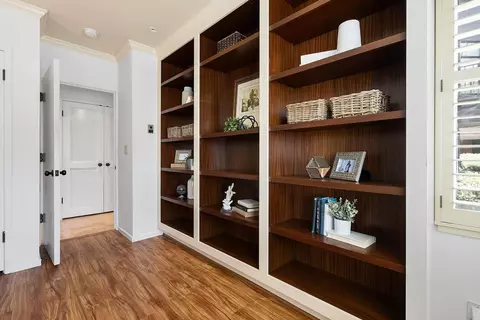 Entry Way - 2390 Hyde St 1a, San Francisco, CA 94109 photo 2 of 2
