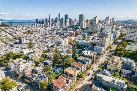 View/Area - 2390 Hyde St 1a, San Francisco, CA 94109 photo 7 of 8
