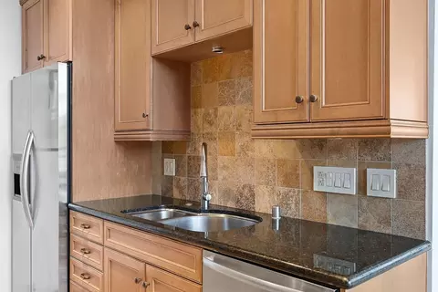 Kitchen - 2390 Hyde St 1a, San Francisco, CA 94109 photo 2 of 5