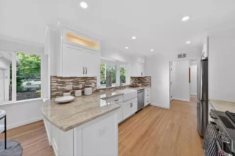 Kitchen - 1241 Levin Ave, Mountain View, CA 94040 photo 3 of 9