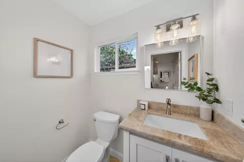 Bath - 1241 Levin Ave, Mountain View, CA 94040 photo 4 of 4