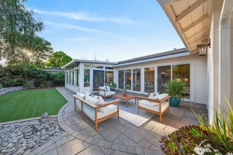 Exterior - 1241 Levin Ave, Mountain View, CA 94040 photo 5 of 13