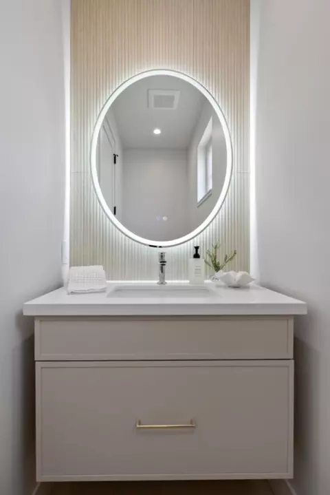 Bath - 577 Creekside Ct, Half Moon Bay, CA 94019 photo 1 of 4