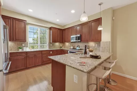 Kitchen - 1030 Luz Del Sol Loop, Milpitas, CA 95035 photo 1 of 3