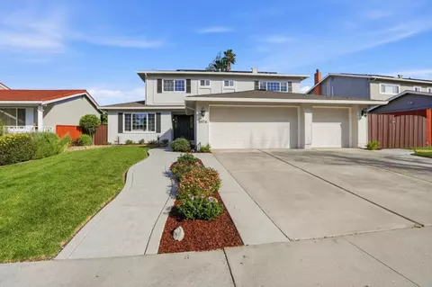 4974 Massachusetts Dr, San Jose, CA 95136