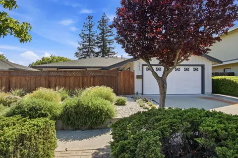 1626 Peacock Ave, Sunnyvale, CA 94087