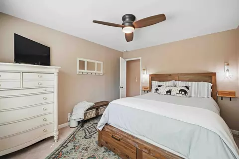 Bedroom - 8400 Delta Dr, Gilroy, CA 95020 photo 5 of 5