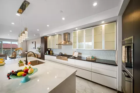 Kitchen - 29 Montecito Ave, Pacifica, CA 94044 photo 4 of 9