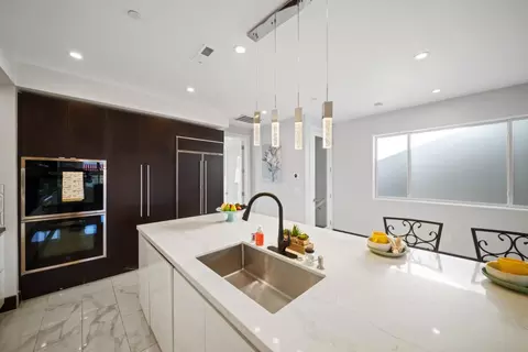 Kitchen - 29 Montecito Ave, Pacifica, CA 94044 photo 5 of 9