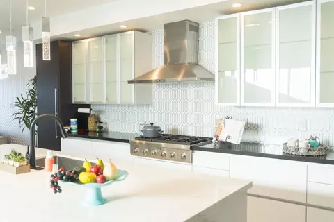 Kitchen - 29 Montecito Ave, Pacifica, CA 94044 photo 7 of 9