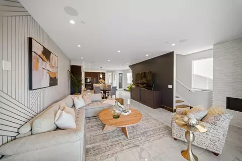 Living - 29 Montecito Ave, Pacifica, CA 94044 photo 5 of 7