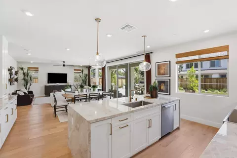 7392 Ailes Ct, Gilroy, CA 95020