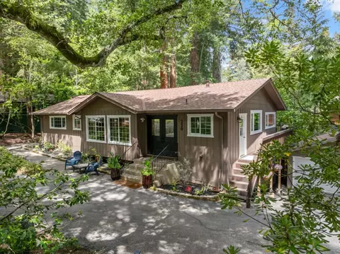 220 Lake Dr, Boulder Creek, CA 95006
