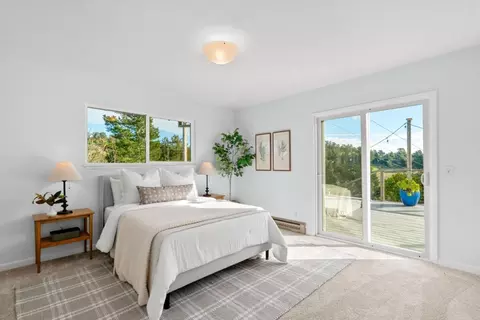 Bedroom - 1044 Pleasant Valley Rd, Aptos, CA 95003 photo 4 of 5