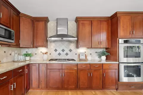 Kitchen - 1044 Pleasant Valley Rd, Aptos, CA 95003 photo 3 of 8