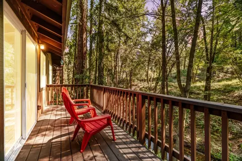 250 Keller Dr, Boulder Creek, CA 95006