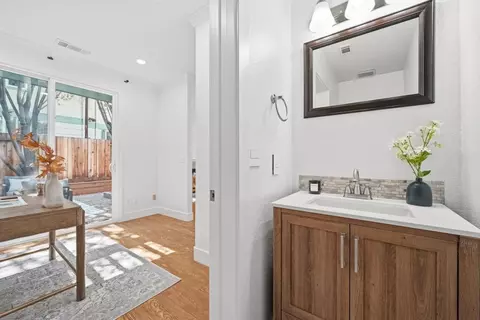 Entry Way - 2291 Oaktree Dr 201, Mountain View, CA 94040 photo 1 of 1