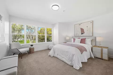 Bedroom - 2291 Oaktree Dr 201, Mountain View, CA 94040 photo 3 of 5